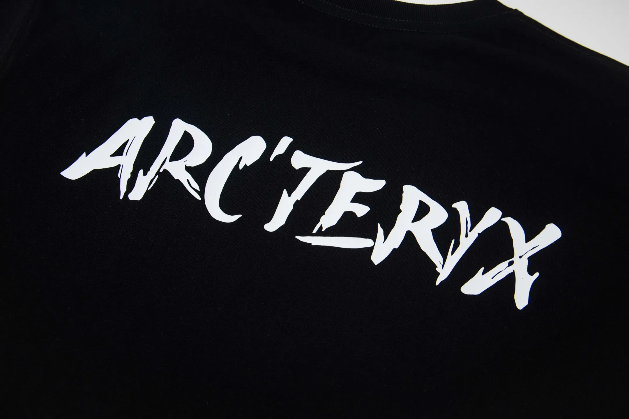ARC'TERYX 25 Same Style ： ：White Black SIZE：XS-L